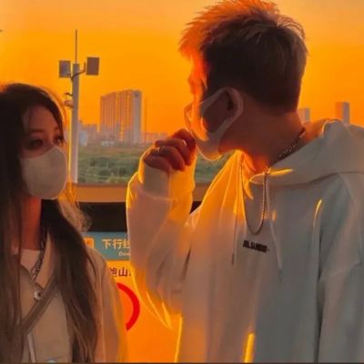 小妇人情侣头像