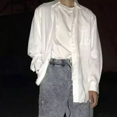 2022头像简约男