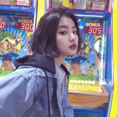 2022年最流行女士微信头像