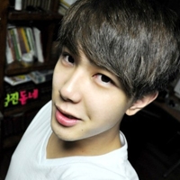 蜡笔男生头像图片