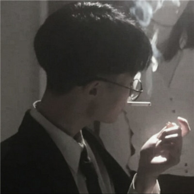 头像男大叔