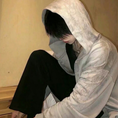 头像ins高级质感朦胧小众男