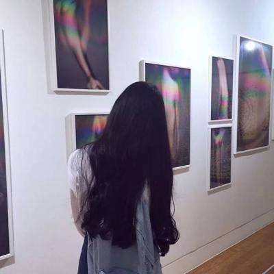 一个女生经常换头像