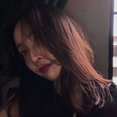 心碎头像女
