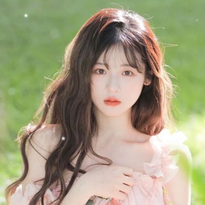 真人头像女生不露脸戴口罩