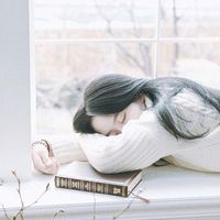 女生头像侧脸唯美
