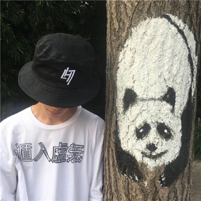 头像越怪越有人爱男生