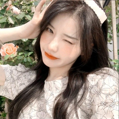 超好看的头像女高质量