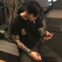 男生暴富头像