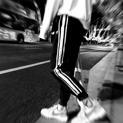 高冷头像男背影