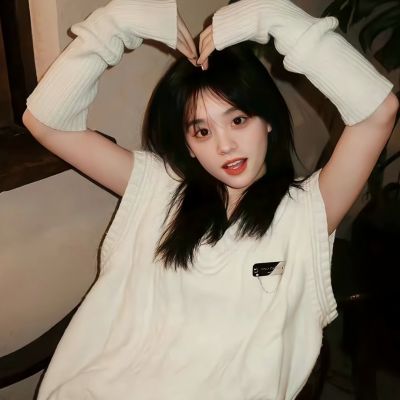 头像女真人ins风