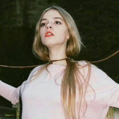 高清头像简约女生