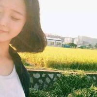 女生头像侧脸可爱