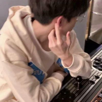 2021新款头像男高清