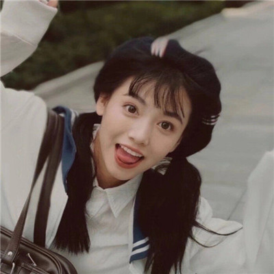 阳光女头像图片