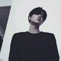 2025年潇系意境QQ网名精选 - 彰显个性与时代感