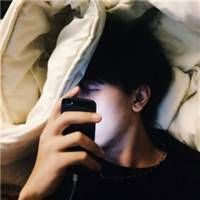 男头像ins高级质感黑