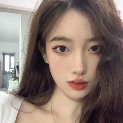 qq头像女生真人侧脸