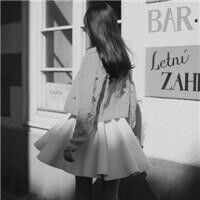 带秋英文的网名