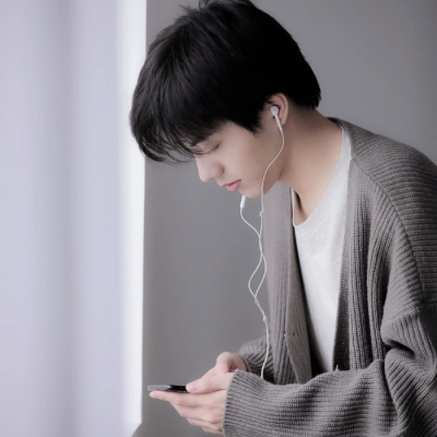 真实头像男高质量