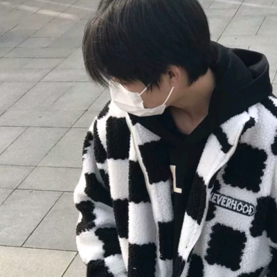 开心的头像男生阳光
