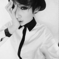 qq头像女伤感冷漠