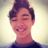头像高级质感干净男