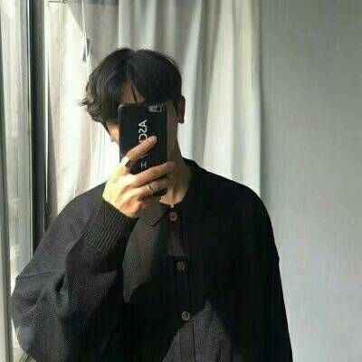 2022年最新款头像男