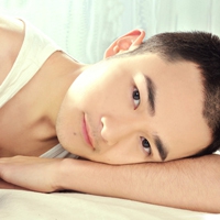 分辨率500x500男头像