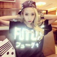 适合夏天的头像清冷女