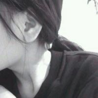 2次元头像女黑色