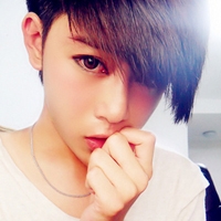 头像越怪长得越帅图片男生