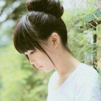 头像图片女中年人