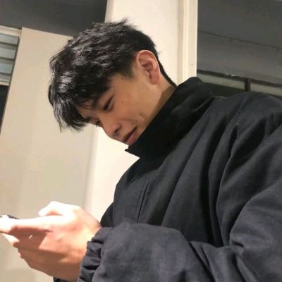 真人头像图片男生帅气冷酷