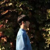 男头像ins高级质感正能量