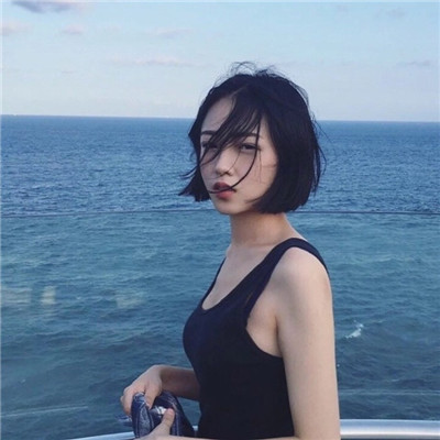 干净的头像女高清