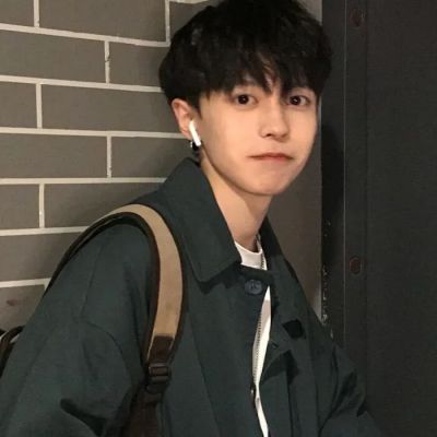 真人头像图片男伤感