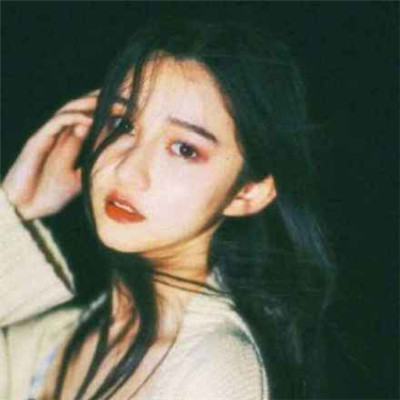 休闲头像女生简单气质