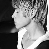 适合永久做头像的图片男