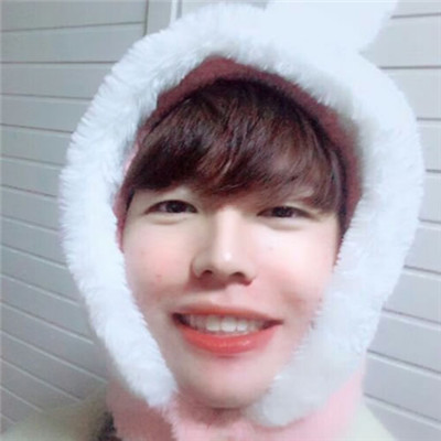 抖音上很火的男头像图片