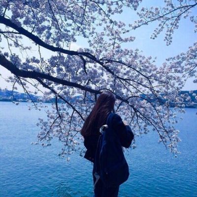 搞怪女生组合网名