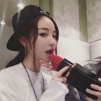 头像女可爱双辫