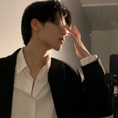 抖音网红头像男